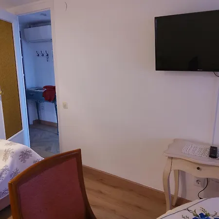 Acogedor Apartamento En El Corazon Medieval De *